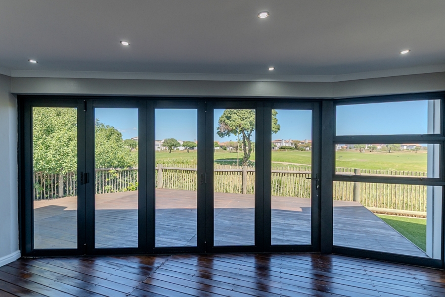 To Let 4 Bedroom Property for Rent in Langebaan Country Estate Western Cape